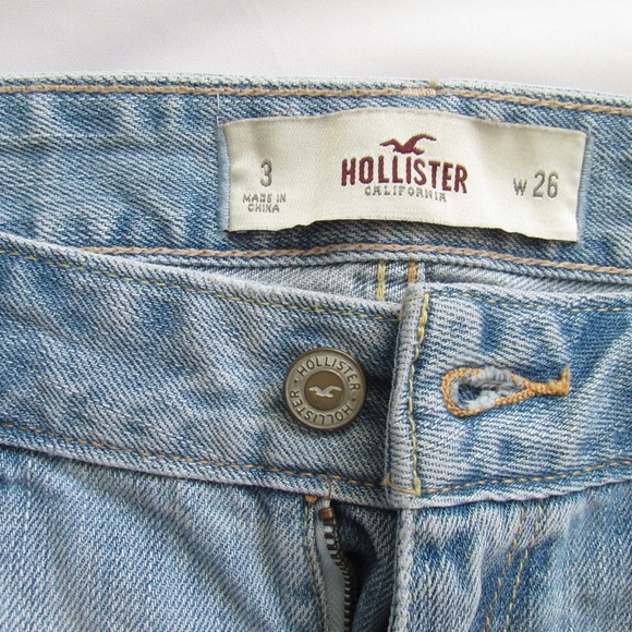 Hollister Distressed Light Wash Jeans - Picture 4 of 6